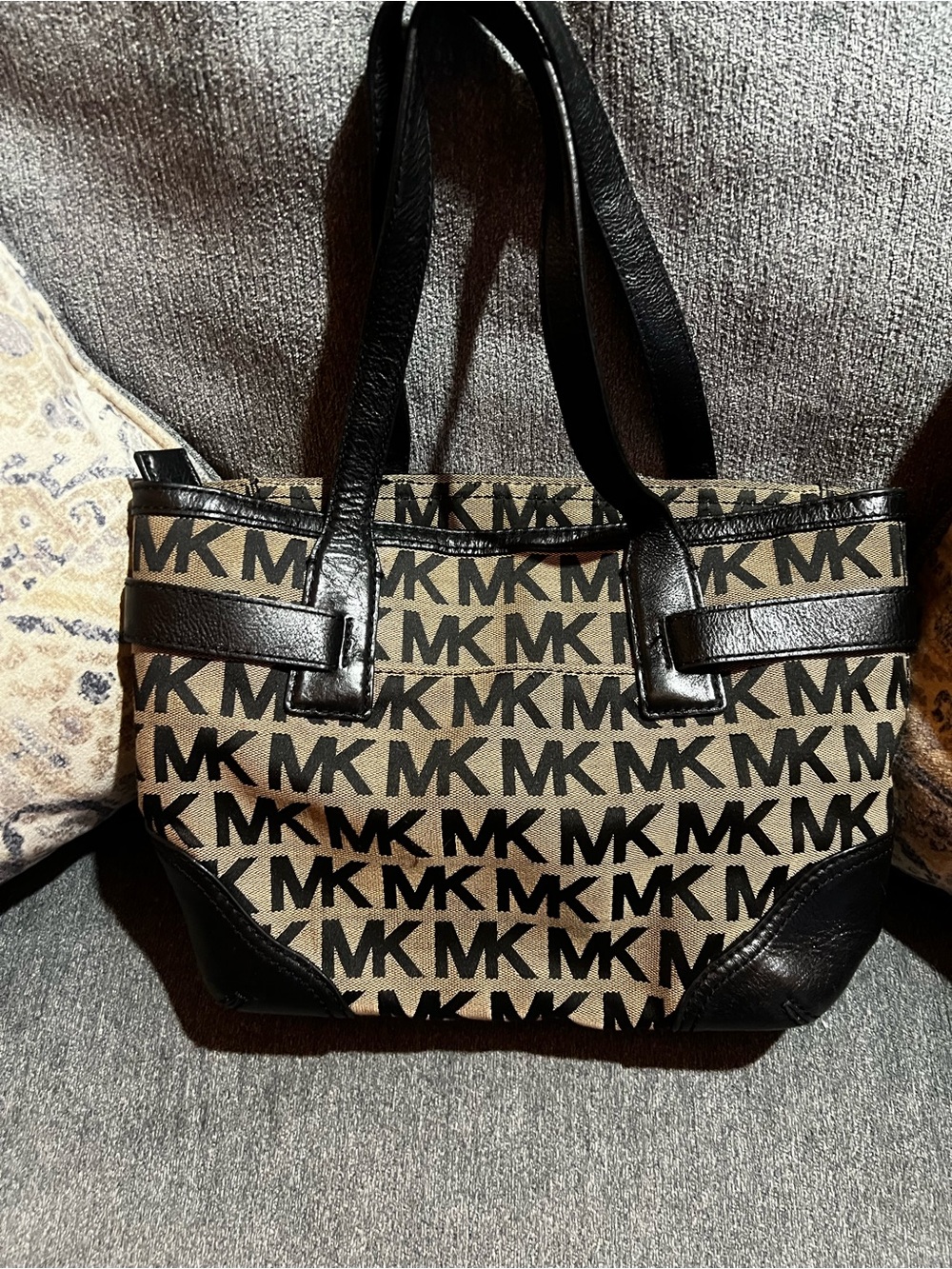 Michael Kors Black and Natural MK Logo Tote with Gold Hardware - Picture 2 of 3